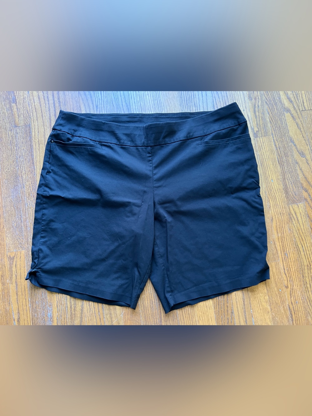 CJ Banks Women’s Black Signature Slimming Shorts size 24